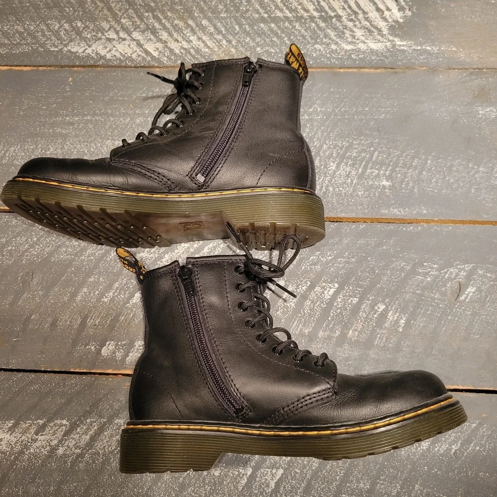 Dr. Martens 1460 J Boots Kids US 3 Black Leather 8 Eye Side Zip Combat